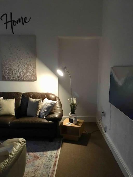 Hillcrest Cottage, Comfy Flat, Trendy Uplands Area Суонзи Екстериор снимка