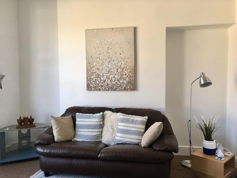 Hillcrest Cottage, Comfy Flat, Trendy Uplands Area Суонзи Екстериор снимка